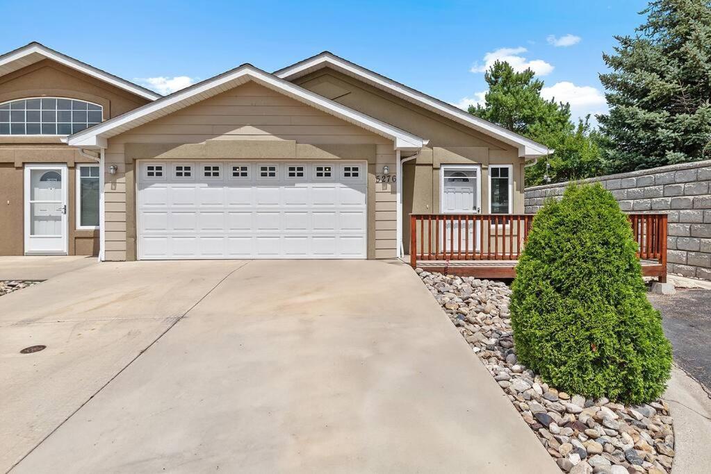 Villa Convenient Townhouse - Near Airport à Rapid City Extérieur photo