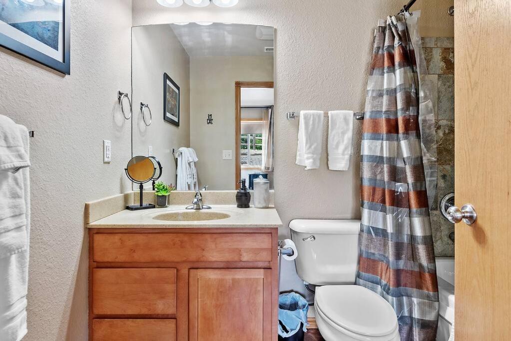 Villa Convenient Townhouse - Near Airport à Rapid City Extérieur photo