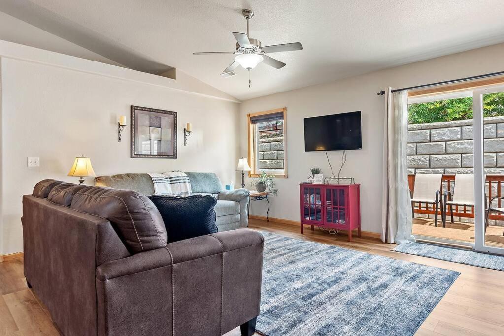 Villa Convenient Townhouse - Near Airport à Rapid City Extérieur photo