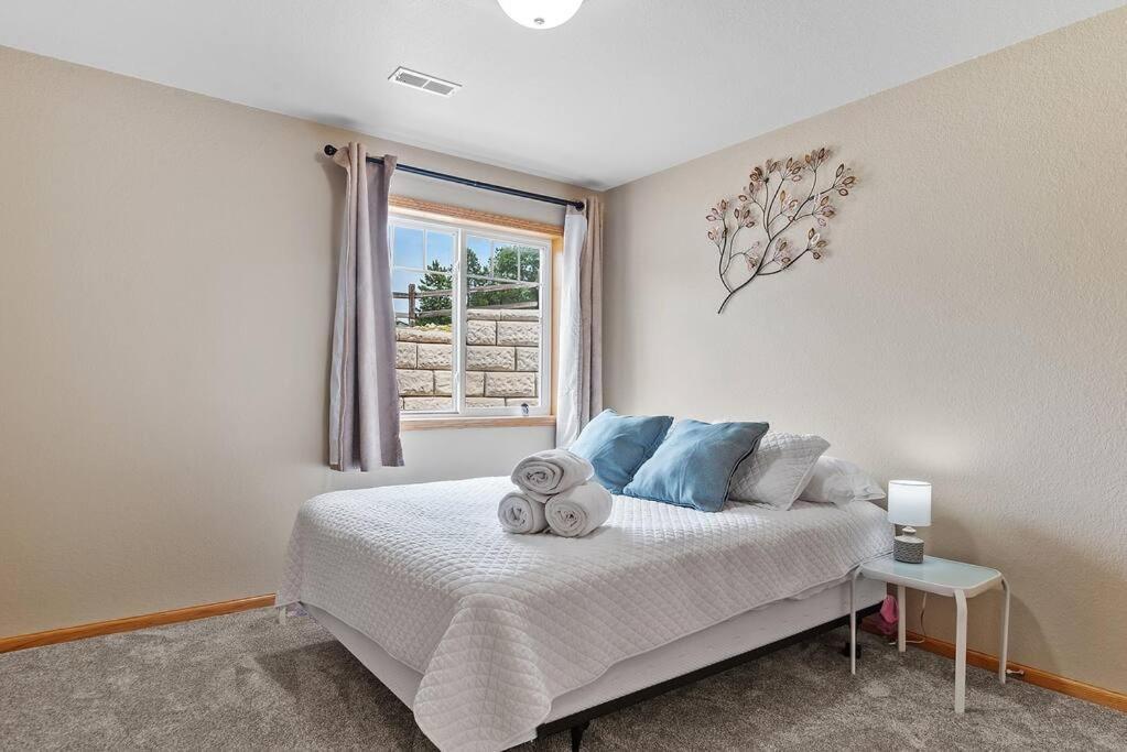Villa Convenient Townhouse - Near Airport à Rapid City Extérieur photo