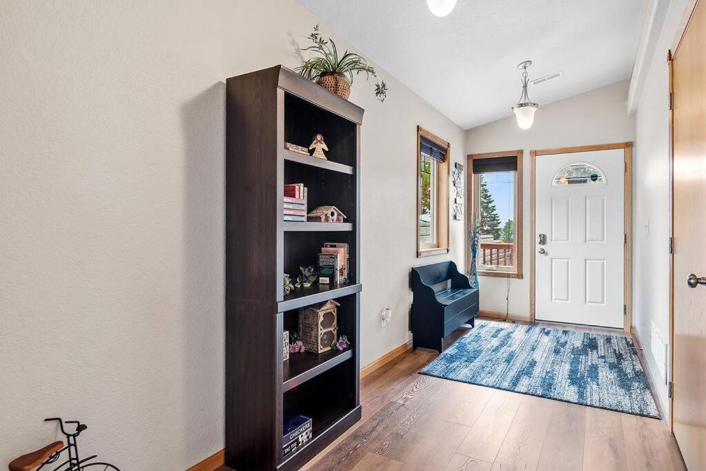 Villa Convenient Townhouse - Near Airport à Rapid City Extérieur photo